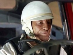 54 Tahun Tak Bertemu, Pebalap Ini Kembali Tunggai Mobilnya