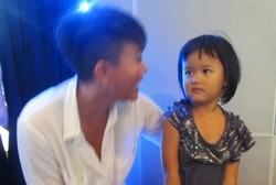 Sky Tierra Solana, Putri Kecil Komedian Ernest Prakasa yang Jarang Sakit