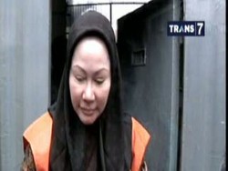 Dijemput Mobil Tahanan, Atut Jalani Pemeriksaan Kedua