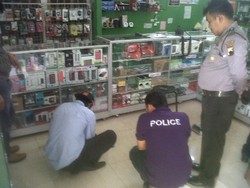 Toko Komputer di Semarang Dibobol, 40 Tablet PC Hilang