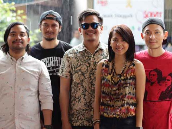 Aksi Sosial Neurotic dan Lala Karmela