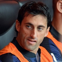 Milito Ingin Akhiri Karier di Argentina