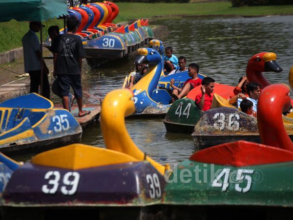 TMII Favorit Liburan Warga Jakarta