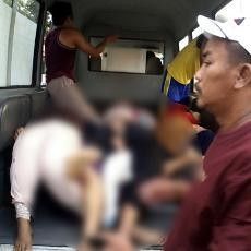 Mobil Rombongan Pelayat Ditabrak Truk, 10 Orang Tewas