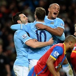 Kalahkan Palace, City Puncaki Klasemen