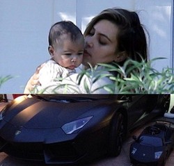  Kim Kardashian Belikan Bayinya Mobil Lamborghini Mini