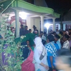 Jenazah Sulis dan Anaknya Indah akan Dimakamkan Dalam Satu Liang Lahat