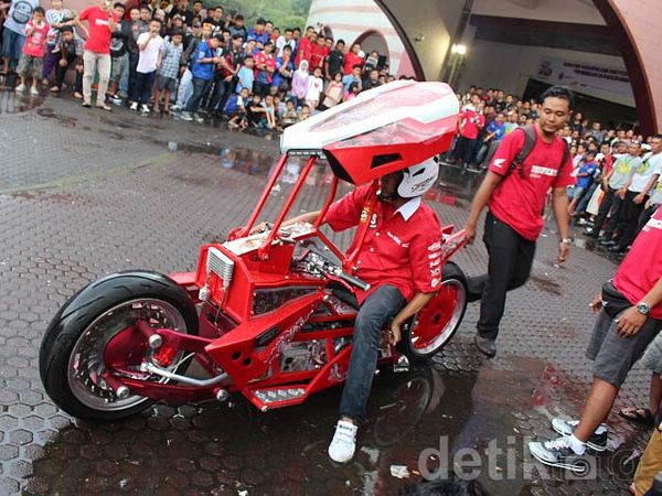Kontes Modifikasi Honda Otocontest 2013