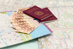 5 Cara Agar Barang Berharga Aman Saat Traveling