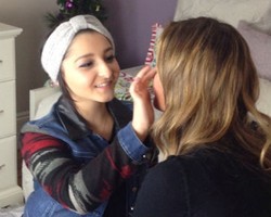 Gisele Bundchen Didandani Remaja Berbakat Pengidap Kanker 