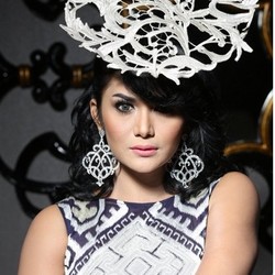 Keikhlasan Suami Dorong Krisdayanti Kembali Bermusik