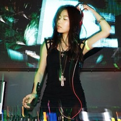 Hwayoung eks T-Ara Comeback Jadi DJ di Pesta Tahun Baru