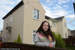 Gadis Ini Jadi Tahanan di Rumahnya Gara-gara Alergi Debu Hingga Cahaya