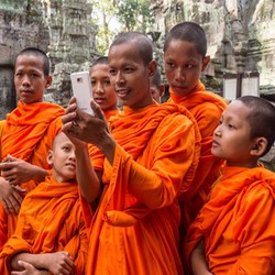 Yuk, Membuat Foto Unik Saat Jalan-jalan