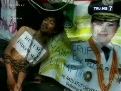 Gerakan Melengserkan Atut Lewat Angket
