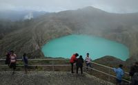Misteri di Balik Pesona Danau Kelimutu