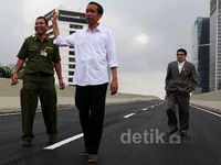 Jokowi Resmikan JLNT Kampung Melayu-Tanah Abang