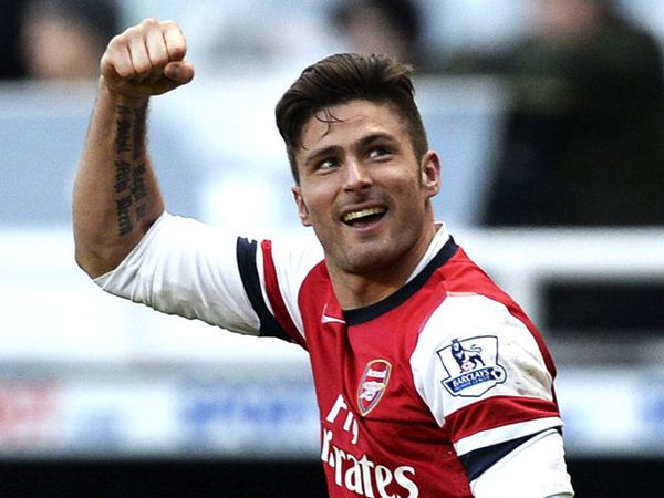 Giroud Bawa Arsenal Kembali ke Puncak Klasemen