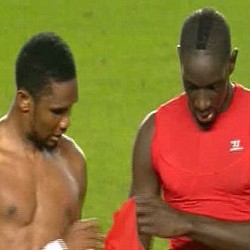 Rodgers Tak Suka Etoo-Sakho Bertukar Kaus Saat Turun Minum