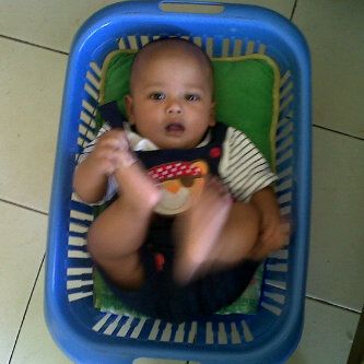 Sultan Azka Mulya, 10 Bulan, Lelaki