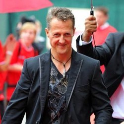 Kecelakaan Ski, Michael Schumacher Diterbangkan ke RS