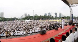 Ini 8 Lokasi Dzikir dan Tabligh Akbar pada Malam Tahun Baru