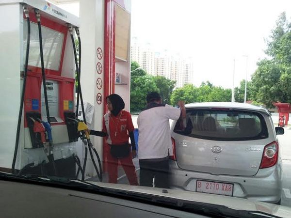 Mobil LCGC Peminum Premium