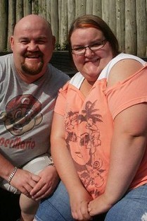 Demi Tampil Beda Saat Natal, Barry dan Jo Pangkas Bobot Total 134 Kg