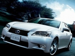 Lexus Tutup Tahun dengan Cetak Rekor Penjualan 
