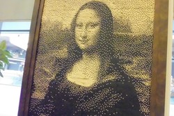 Kreatif! Lukisan Mona Lisa Ini Dibuat Dari Tiket Bekas