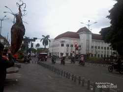Jelang Pergantian Tahun Yogya Diguyur Hujan, Wisawatan Terus Mengalir