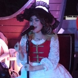 Besut Lima Lagu, Geisha Hibur Pengunjung The Restaurant The Trans