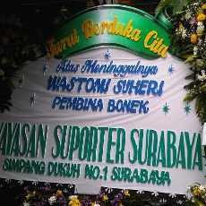 Pembina Yayasan Suporter Surabaya Tutup Usia