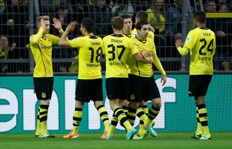 Dortmund Bidik Finis Tiga Besar