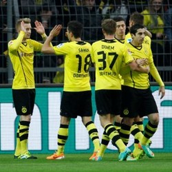Dortmund Bidik Finis Tiga Besar