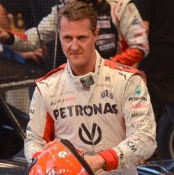 Alonso dan Vettel Turut Doakan Schumacher