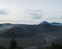 5 Destinasi Wisata dan Belanja Menarik Saat Traveling ke Jawa Timur