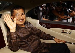 JK Terbangkan Jenazah Almarhum Adik Sultan dengan Pesawat Pribadinya