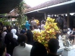 Ribuan Warga Yogya Antar Jenazah Adik Sultan ke Pemakaman