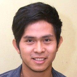 Cakra Khan Tak Mau Dinilai Sebagai Penyanyi Karbitan