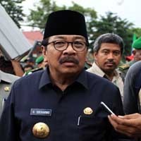 Kasus Suap Sengketa Pilkada Terkait Akil, Soekarwo Siap Diperiksa KPK