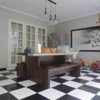 Malas Bongkar Ulang Ubin Marmer? Tiru Lantai Rumah Rio Febrian!