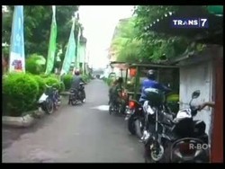 Telat Masuk, PNS Sembunyi di Warung Bakso