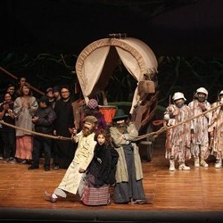 10 Pentas Teater Indonesia Terbaik 2013