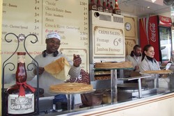 Wafel dan 5 Street Food Favorit Turis di Eropa