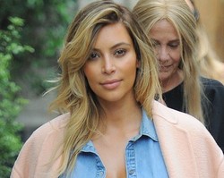 Fashion Dos & Donts: Gaya Terbaik Kim Kardashian di 2013