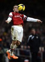 Kalahkan Cardiff, Arsenal Kokoh di Puncak Klasemen