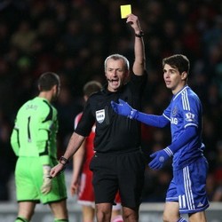 Mourinho Nilai Kartu Kuning untuk Oscar Sudah Tepat