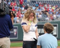 Bukti Cinta Bisa Kalahkan Segalanya, Termasuk Penyakit yang Mengancam Nyawa