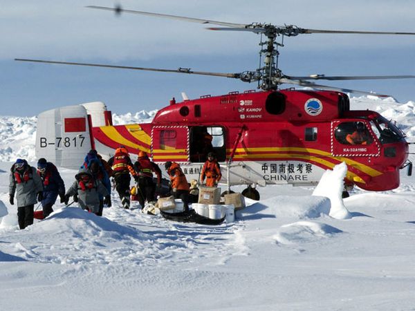 Evakuasi Penumpang Kapal yang Terjebak di Antartika